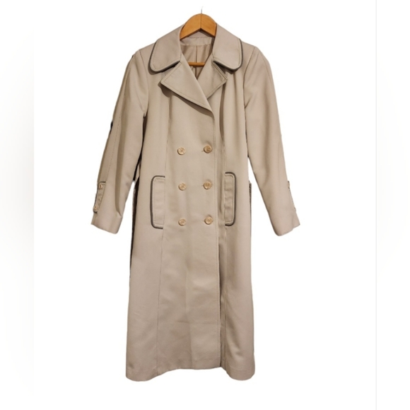 Beautiful Tailored Vintage White Trench Coat with Black Trim at Collar/Pocket - Picture 3 of 14